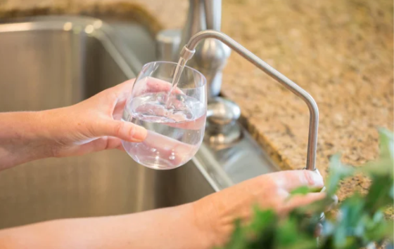 How Water Filtration Solutions Can Enhance Taste and Odor of Your Home Water