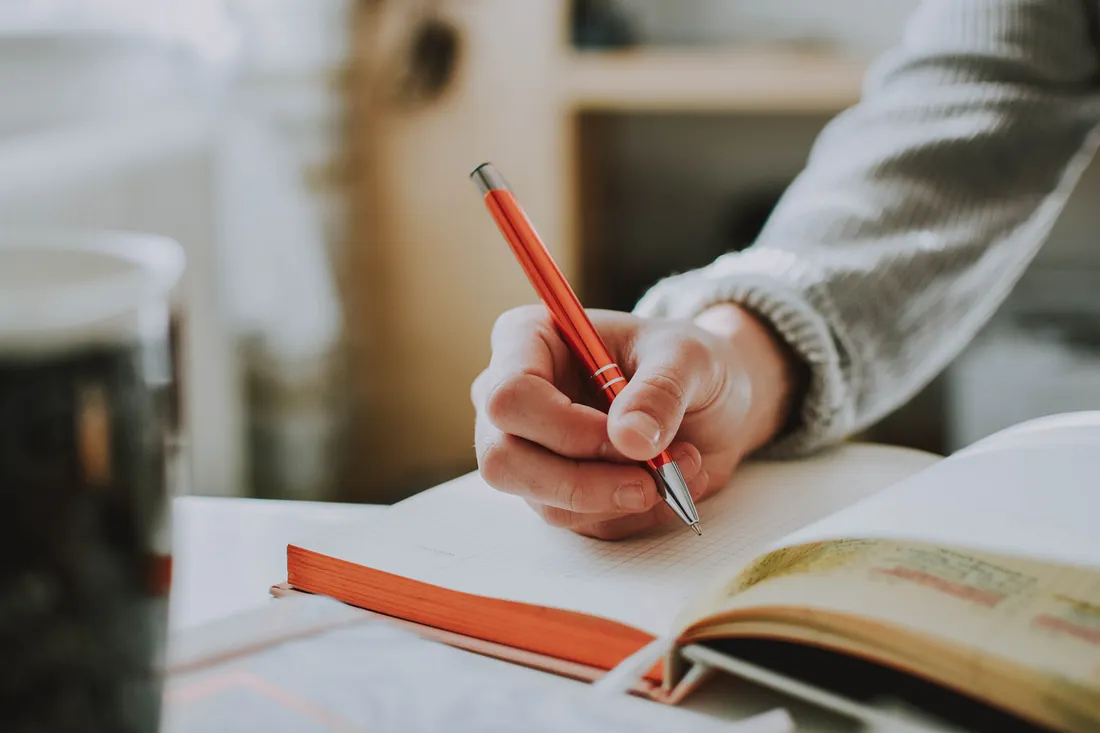Exploring Narrative Perspectives for Creative Storytelling Success
