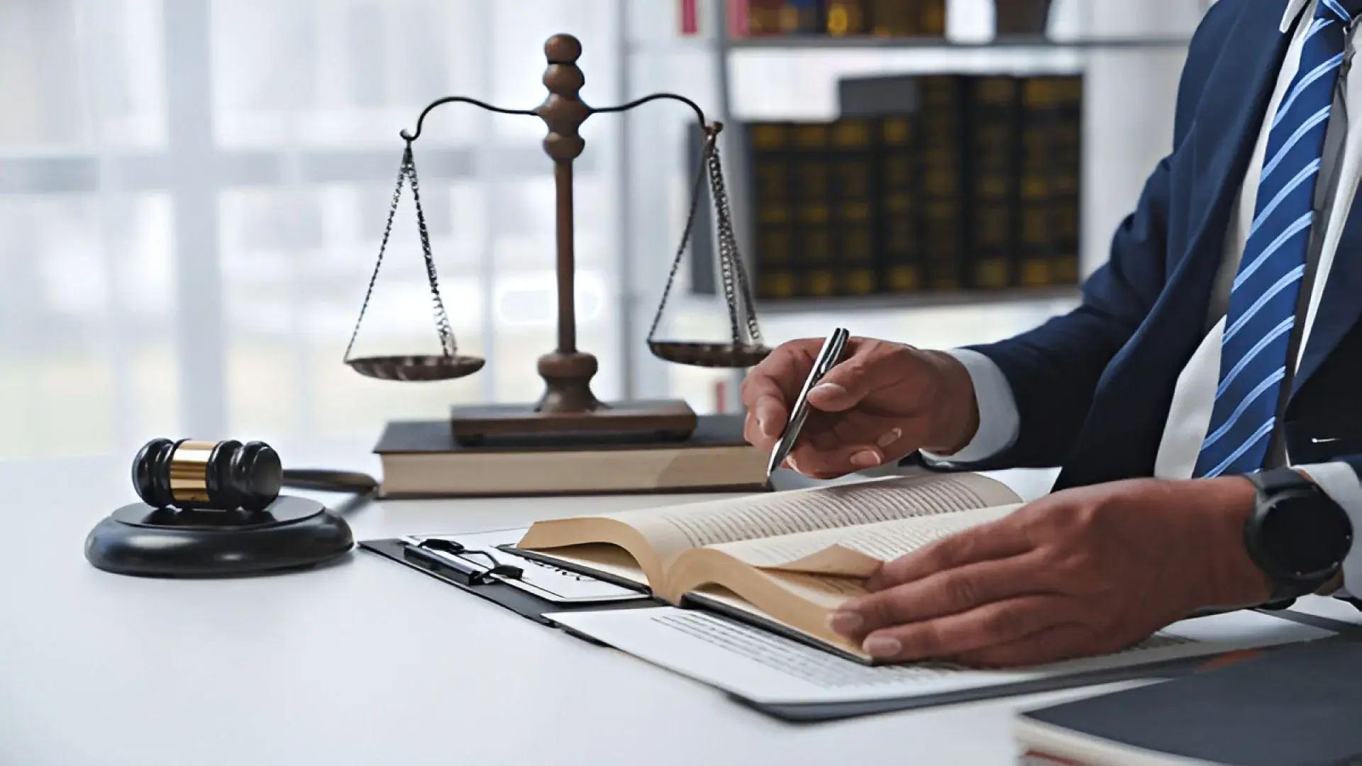 Legal Research Methods for Accurate Case Preparation